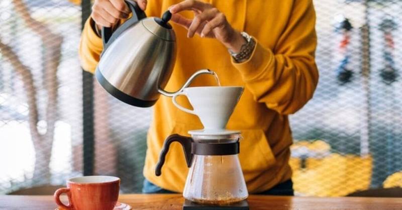 How Much Coffee Grounds to Use for Pour Over