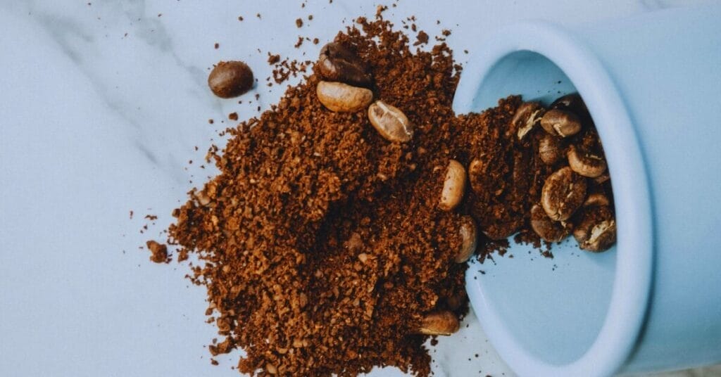 Can Coffee Grounds Be Eaten