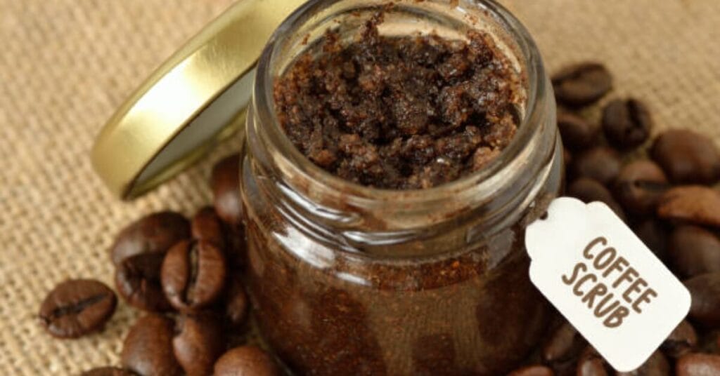 5 Benefits of Store-Used Coffee Grounds for Body Scrub