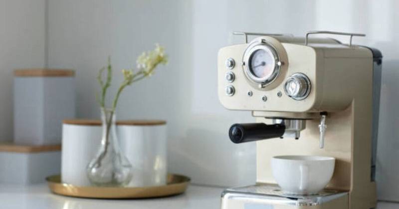 Does Coffee Maker boil Water