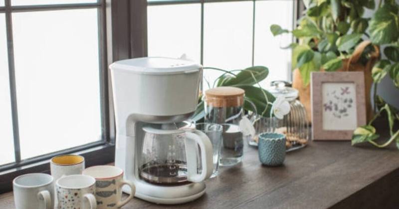 Does Coffee Maker boil Water