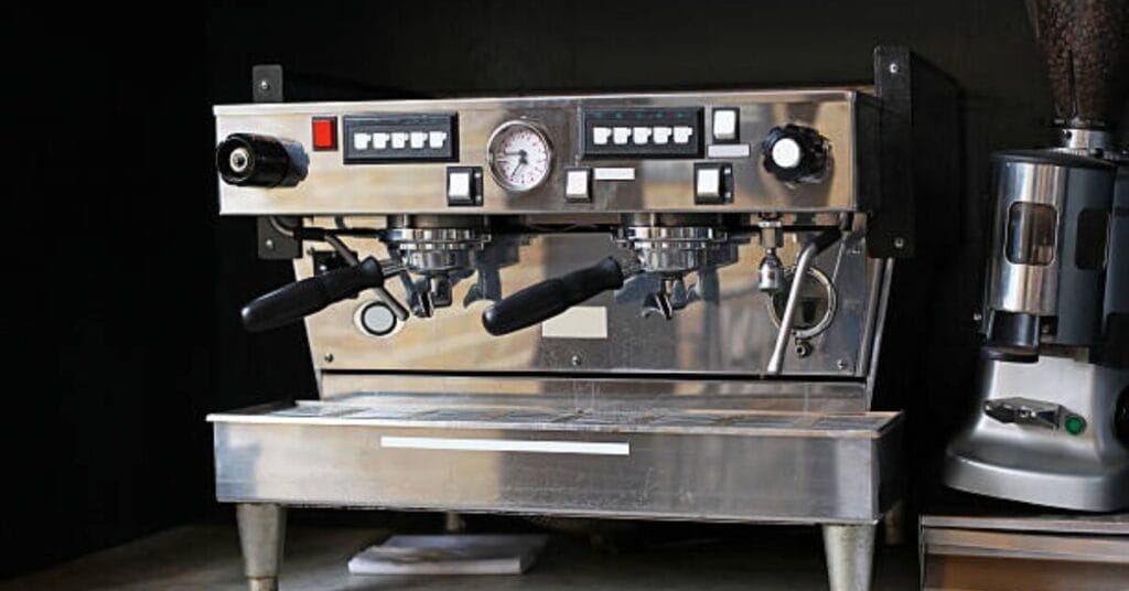 descale a coffee machine with Vinegar